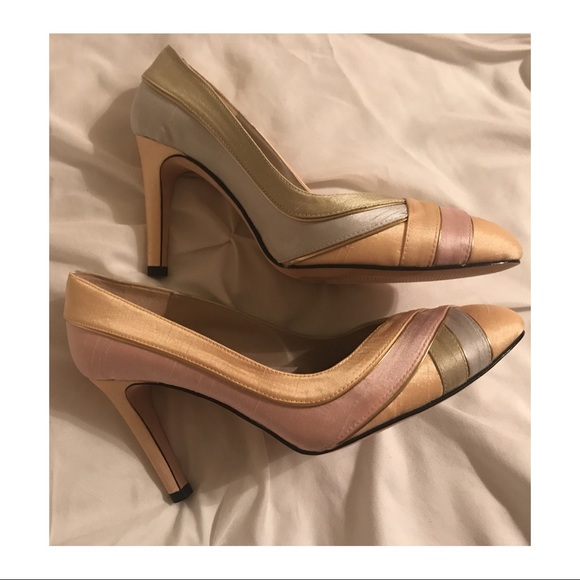 J.Renee Heels + Purse ✨ - Picture 4 of 7